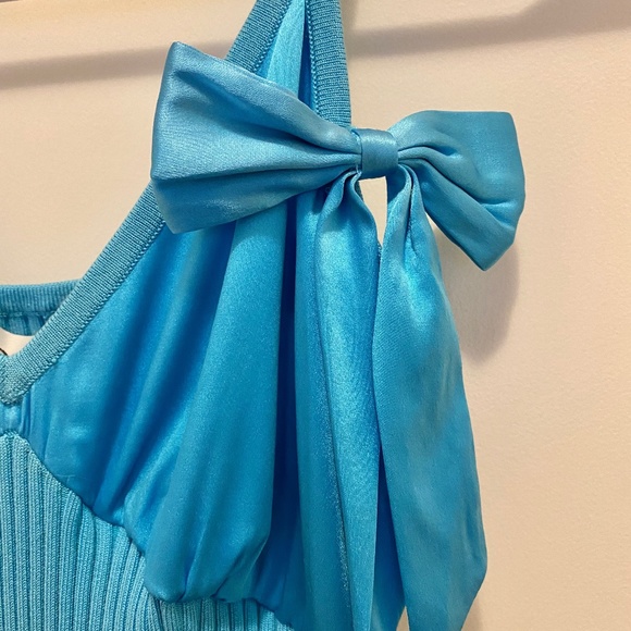 NWT Bebe Silk Ribbed Bow Tank Top Turquoise M - Picture 4 of 10